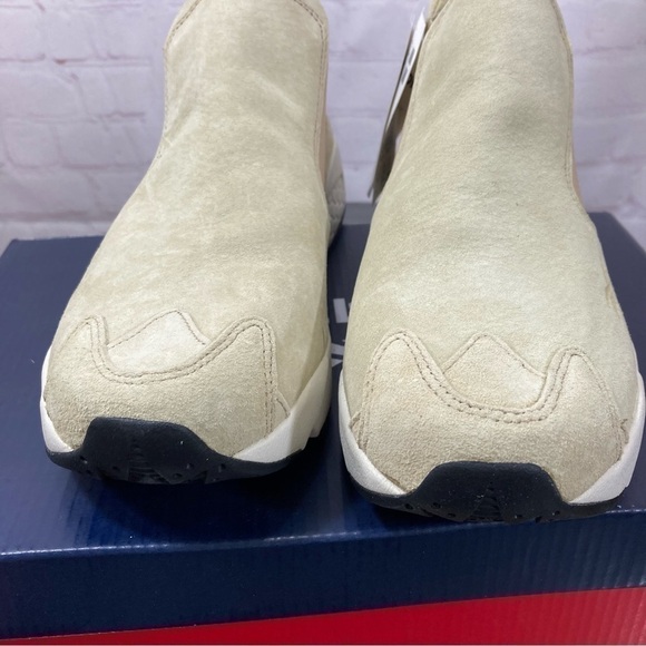 REEBOK FURY CHELSEA BOOT. beige suede leather material. Women’s running shoes 7 - Picture 11 of 15